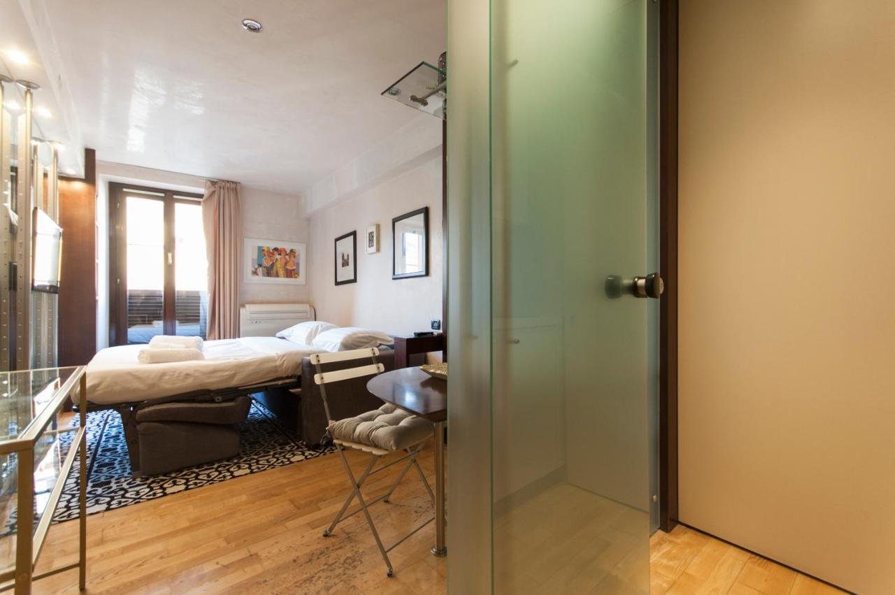 Youhosty - Duomo Studio Apartment Milano Exteriör bild